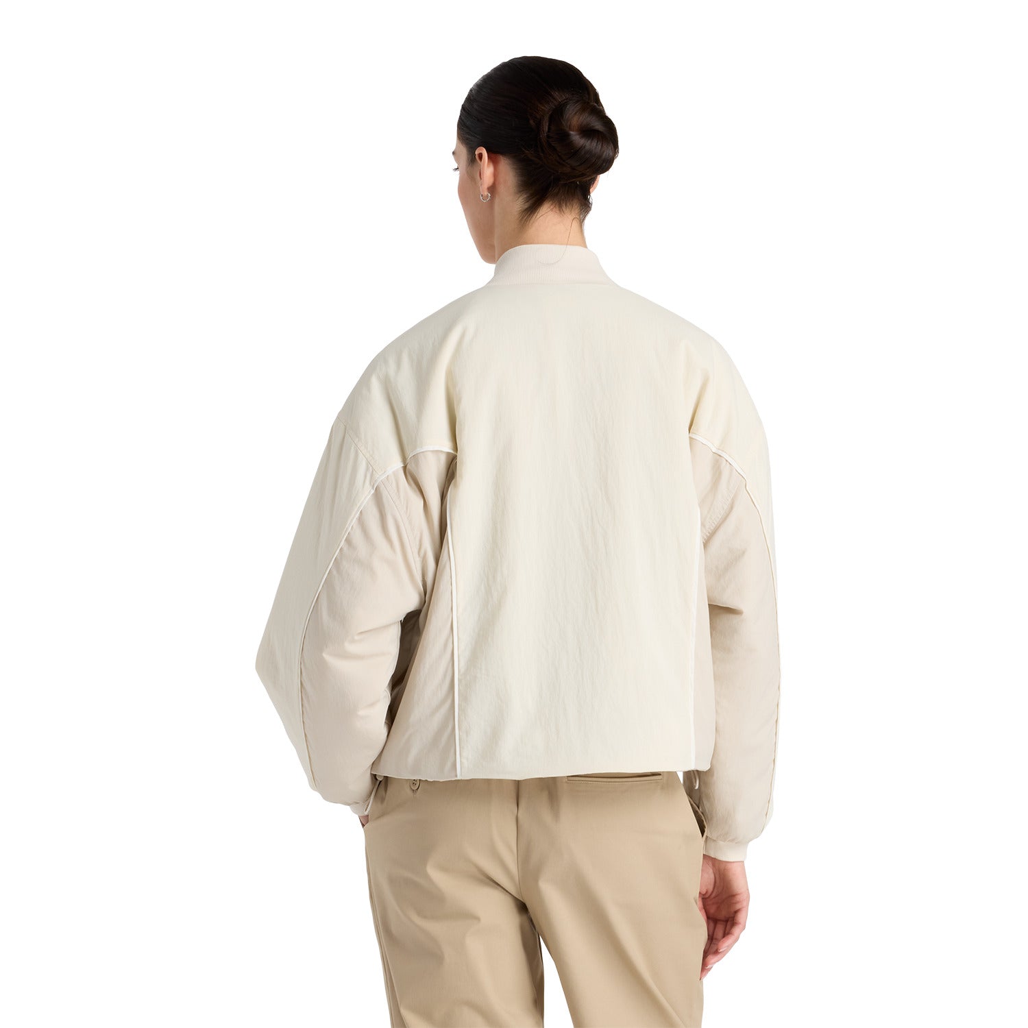 Jaqueta Feminina New Balance Bomber Reimagined Branca