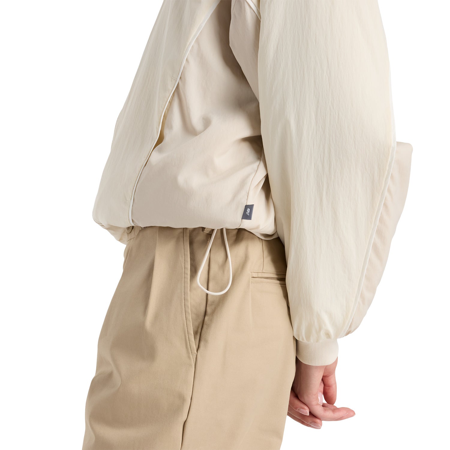 Jaqueta Feminina New Balance Bomber Reimagined Branca