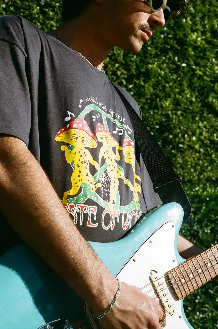 Camiseta Sow Mushroom Preta
