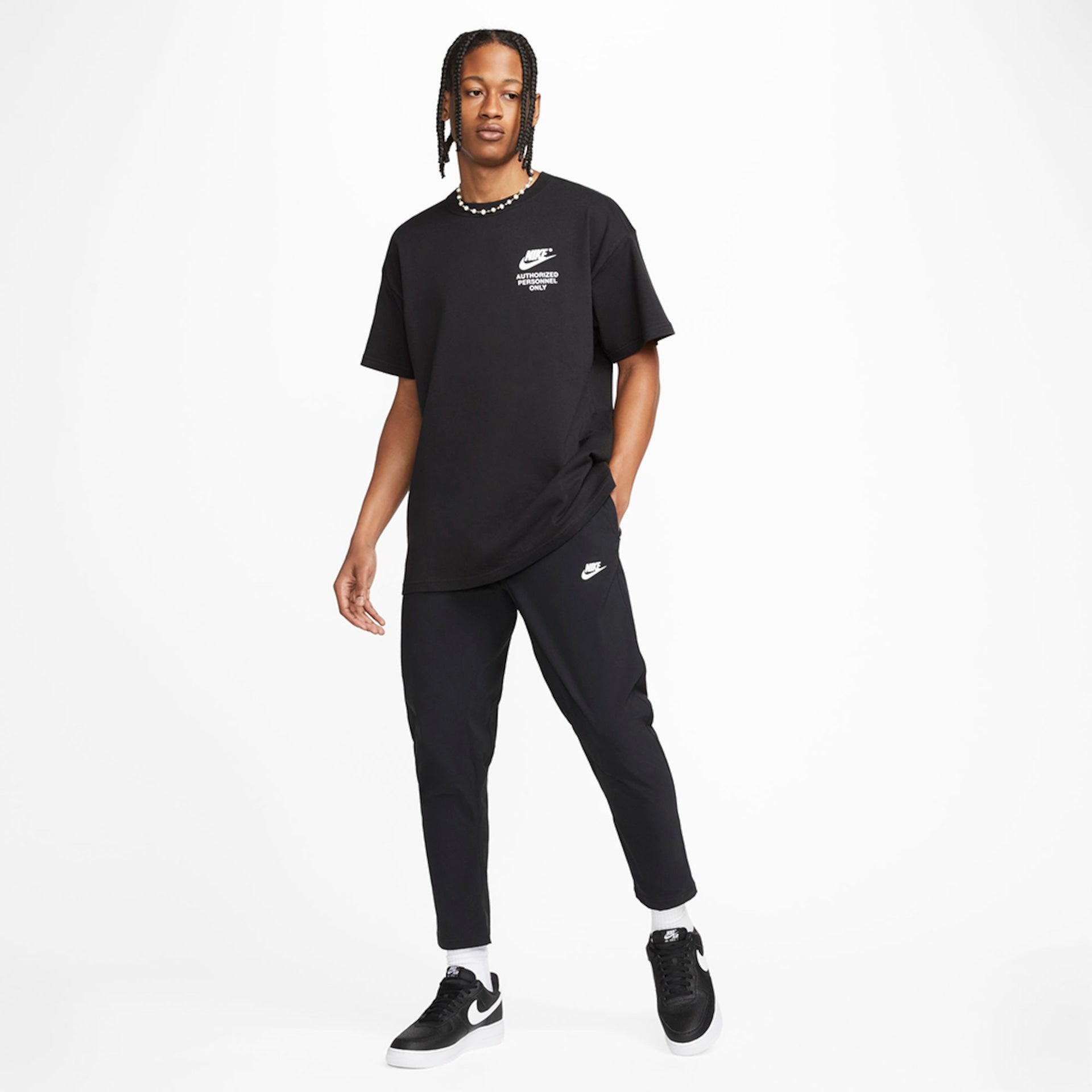 Camiseta Nike Sportswear Authorized Preta