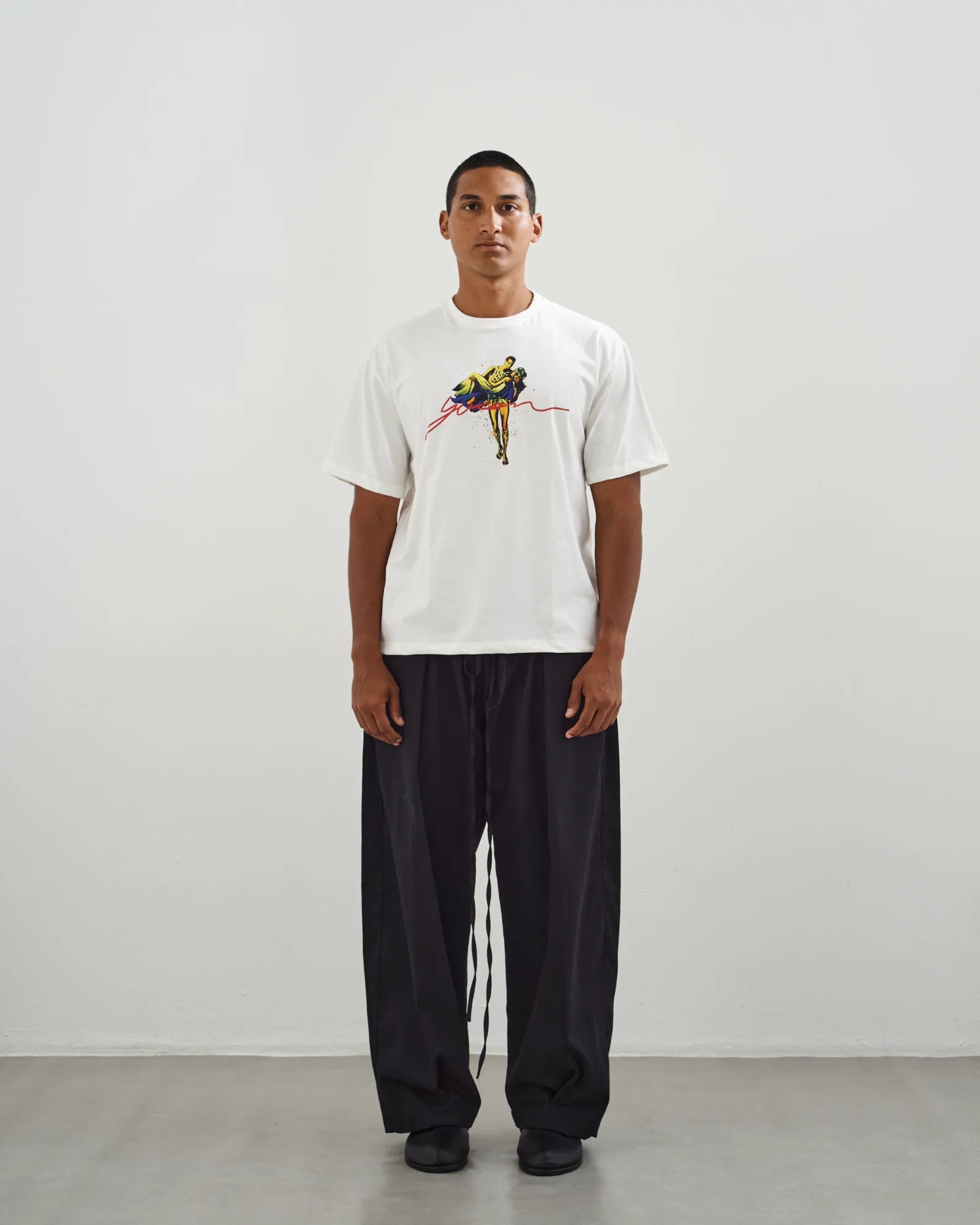 Camiseta Yucari Orfeu Negro Branca