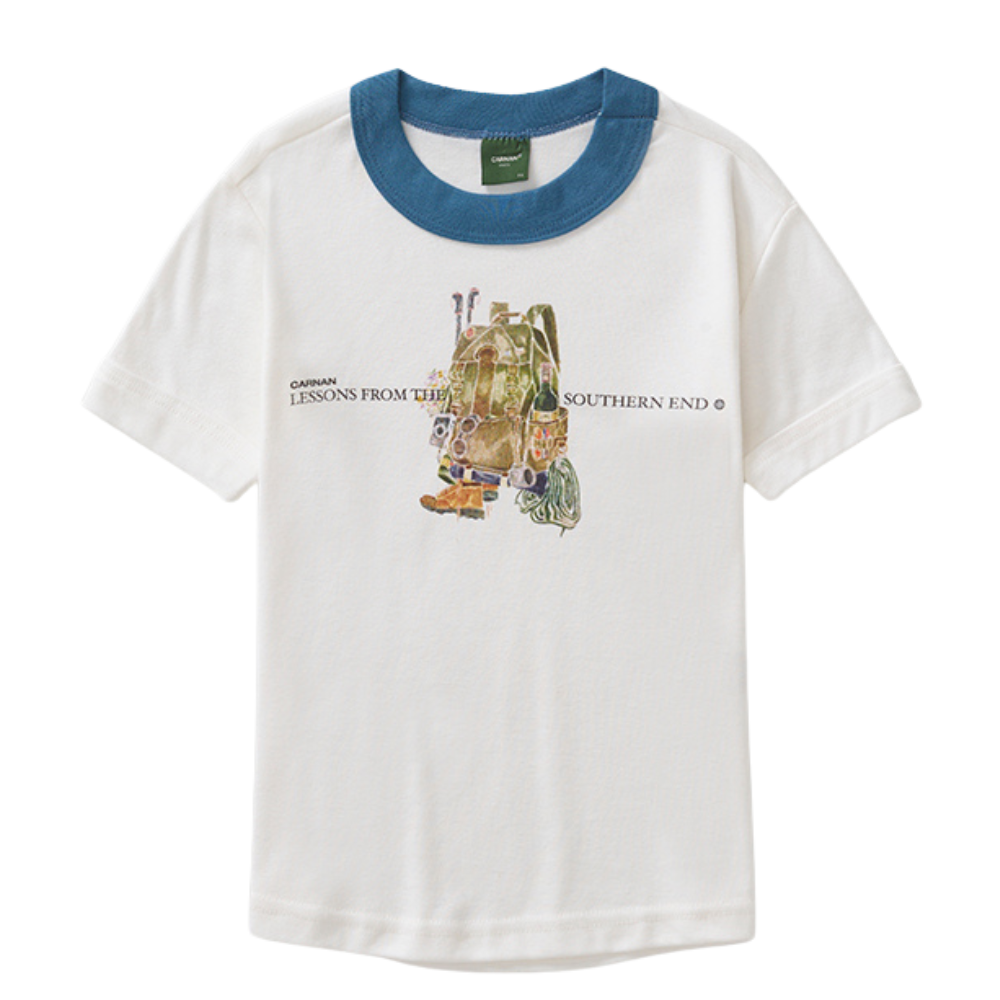 Camiseta Baby Tee Carnan Backpack Branca