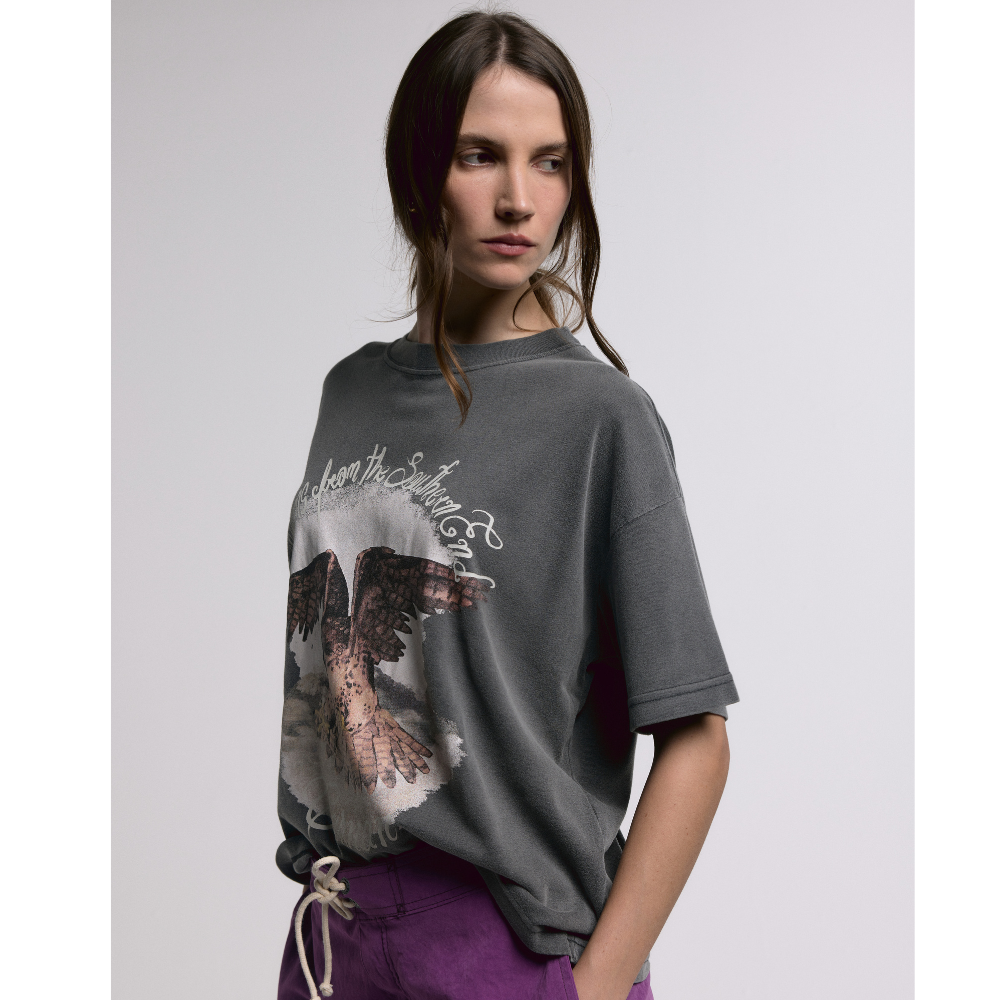 Camiseta Boxy Carnan Falcon Preto Estonado