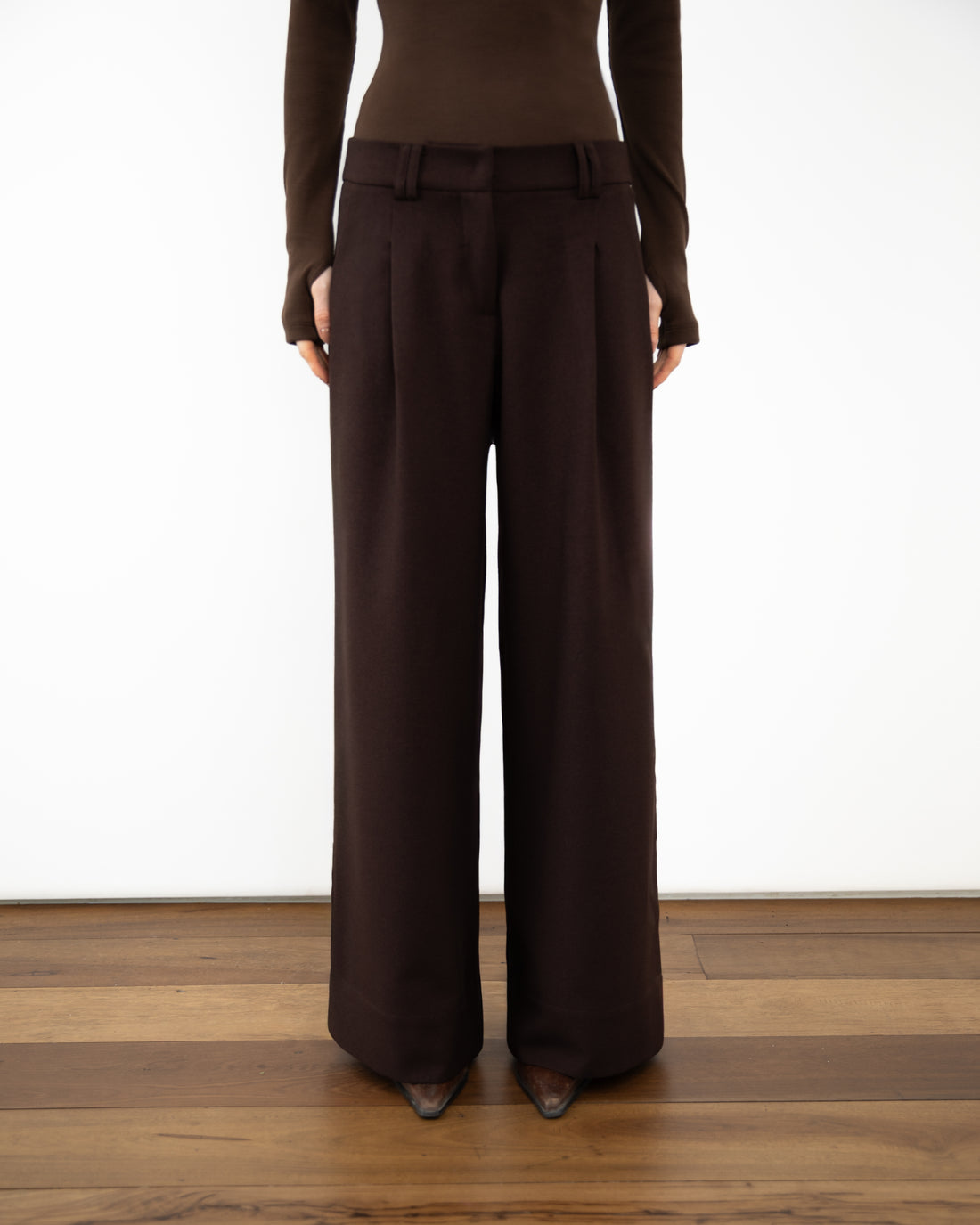 Calça de Alfaiataria Lourie Marrom