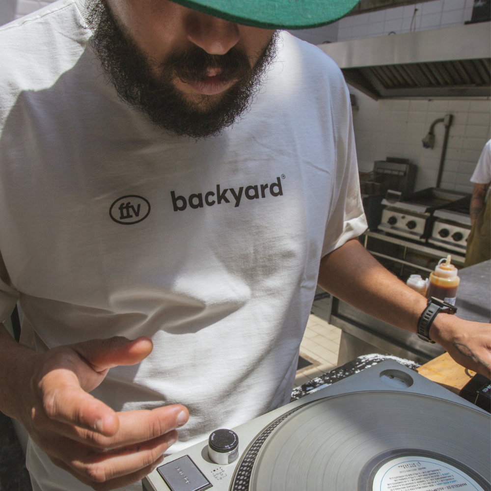 Camiseta FFV x Backyard Branca