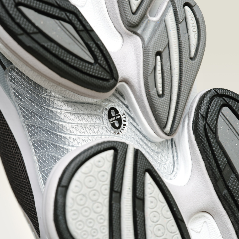 Tênis New Balance 2000 Unissex Cinza Branco