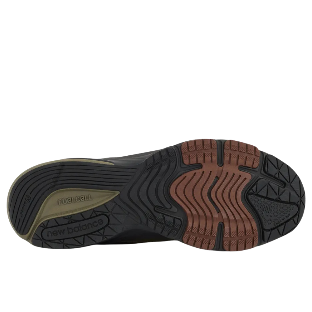 Tênis New Balance 990 Teddy Santis