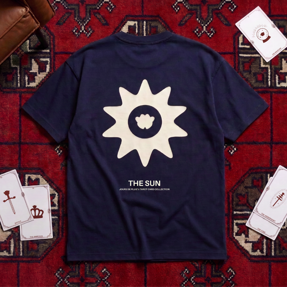 Camiseta Jours de Pluie The Sun Tee Azul Marinho