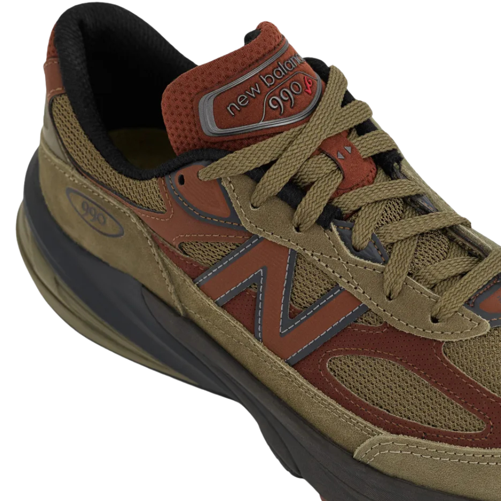Tênis New Balance 990 Teddy Santis