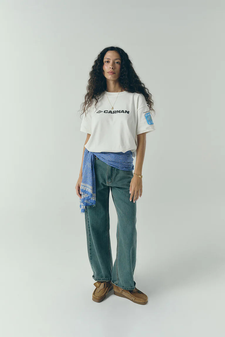 Camiseta Umbro x Carnan Branca