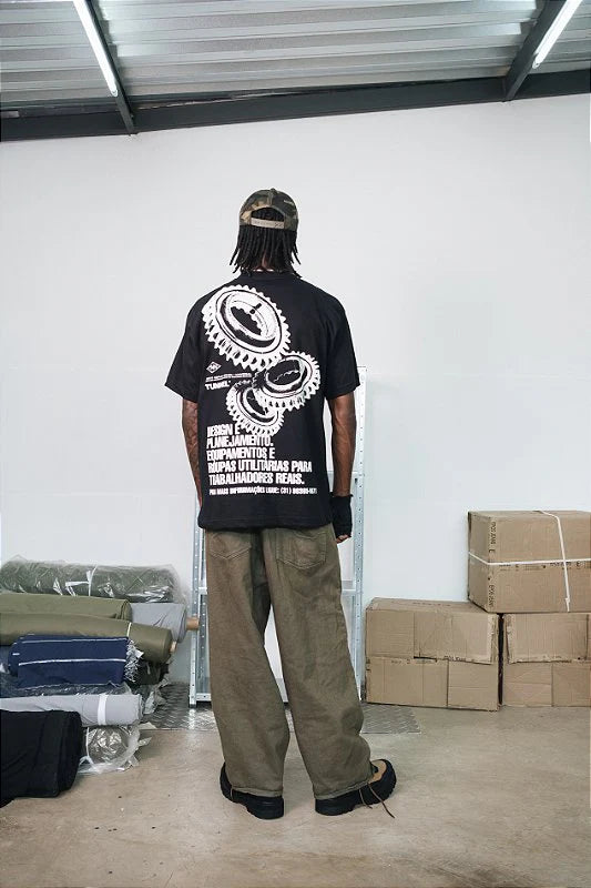 Camiseta Tunnel Oversized Engrenagem Preta