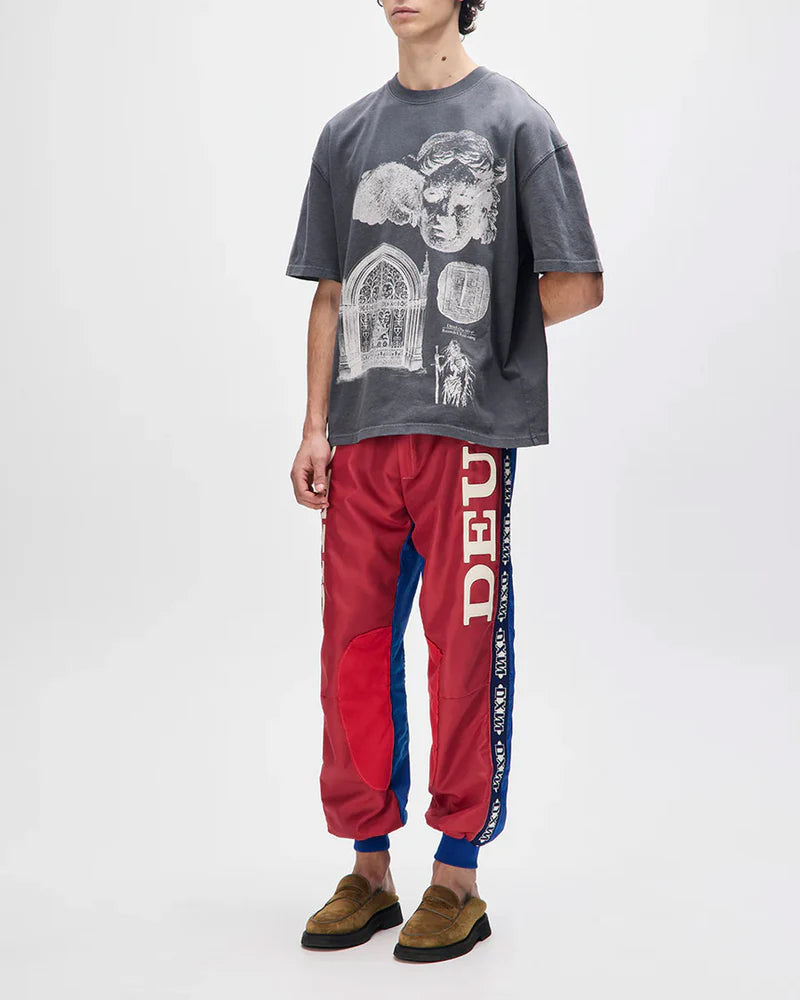 Camiseta Deus Ex Machina Invocation Chumbo