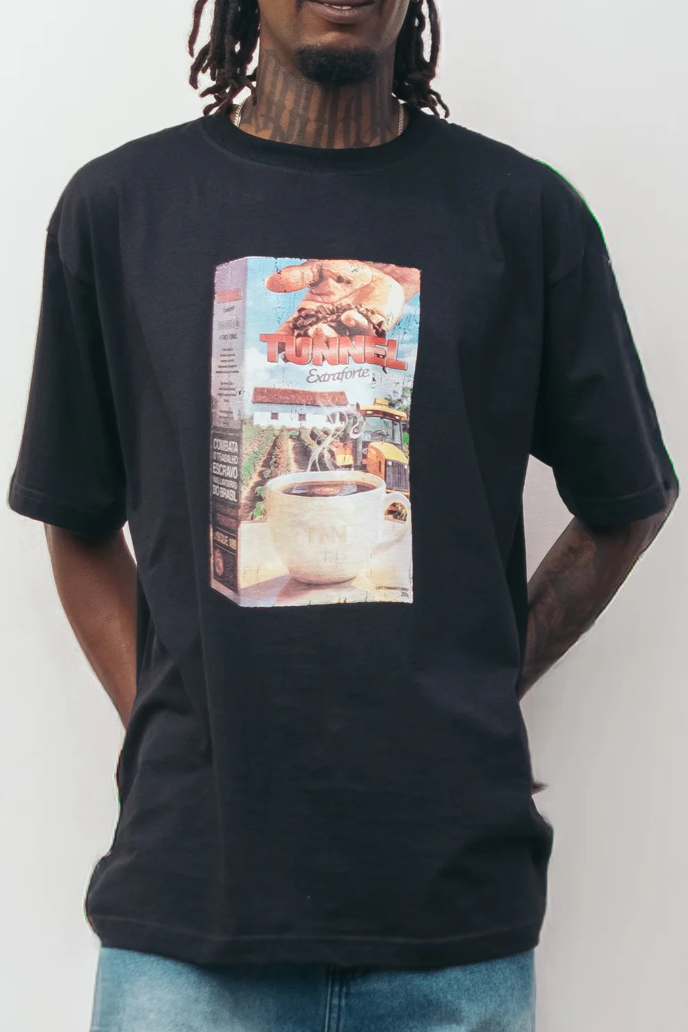 Camiseta Tunnel Oversized Café Preta