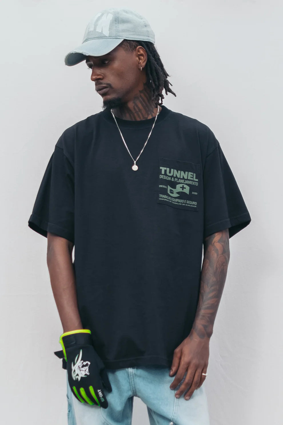 Camiseta Tunnel Oversized Carteira de Identidade Preta