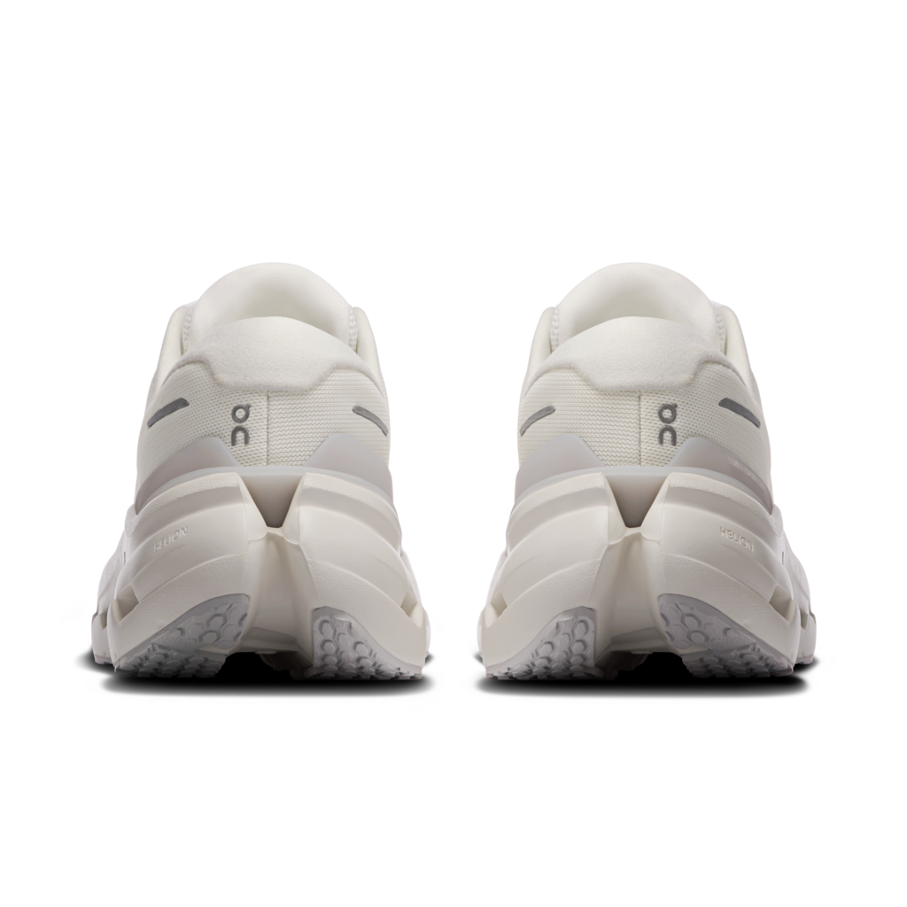 Tênis On Running Cloudrunner 3 White Ivory