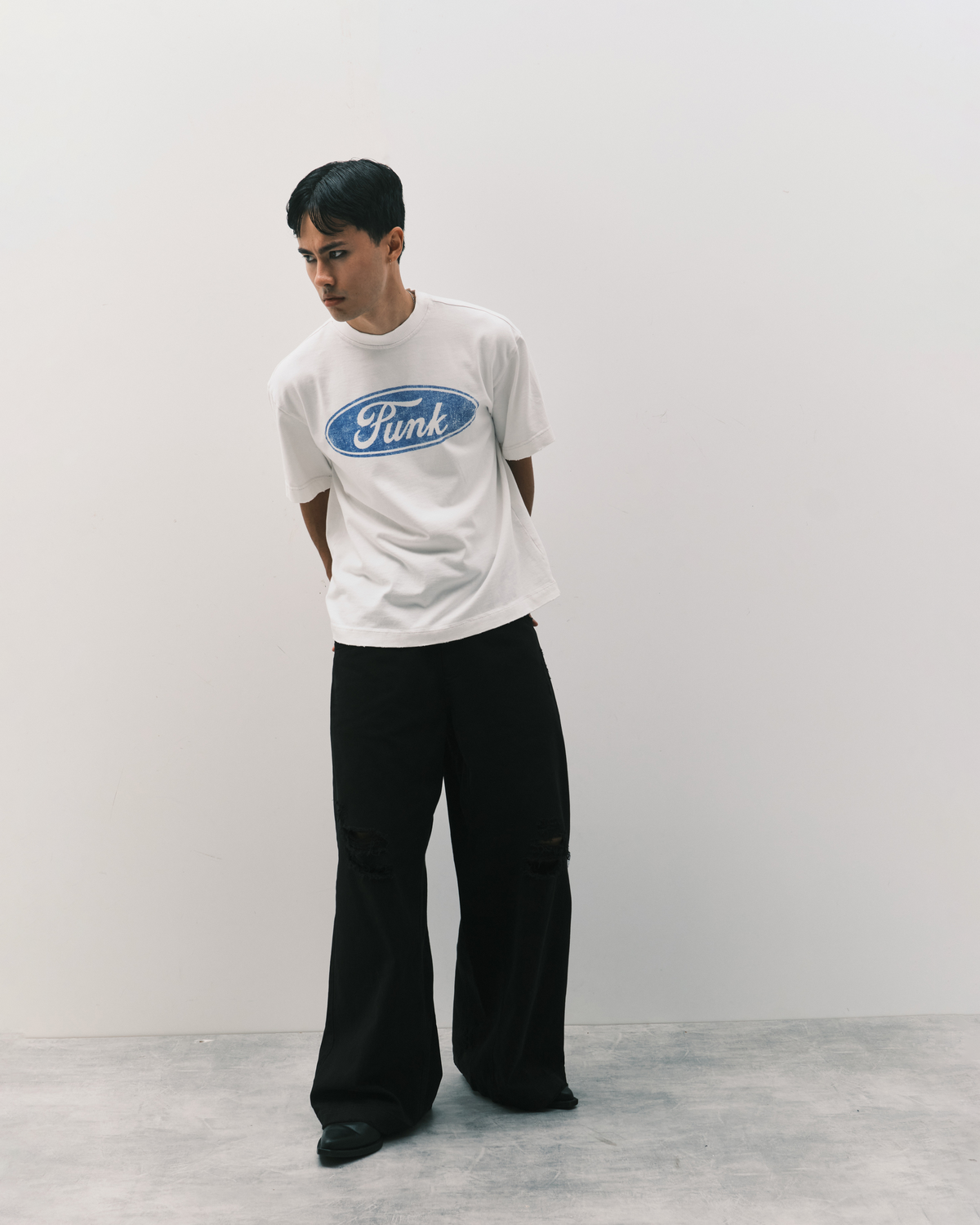 Camiseta Des Prezo Punk Vintage Branca
