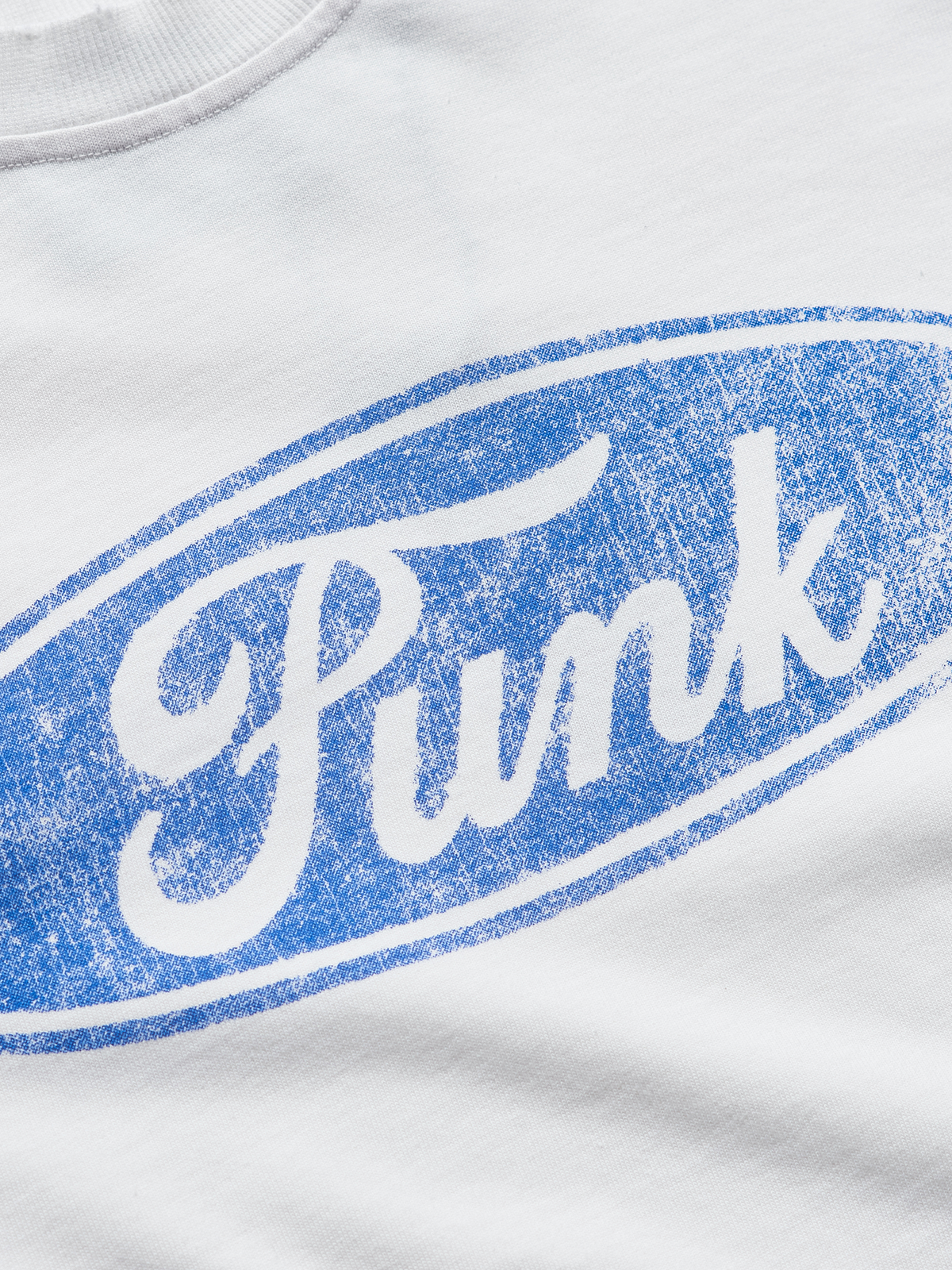 Camiseta Des Prezo Punk Vintage Branca