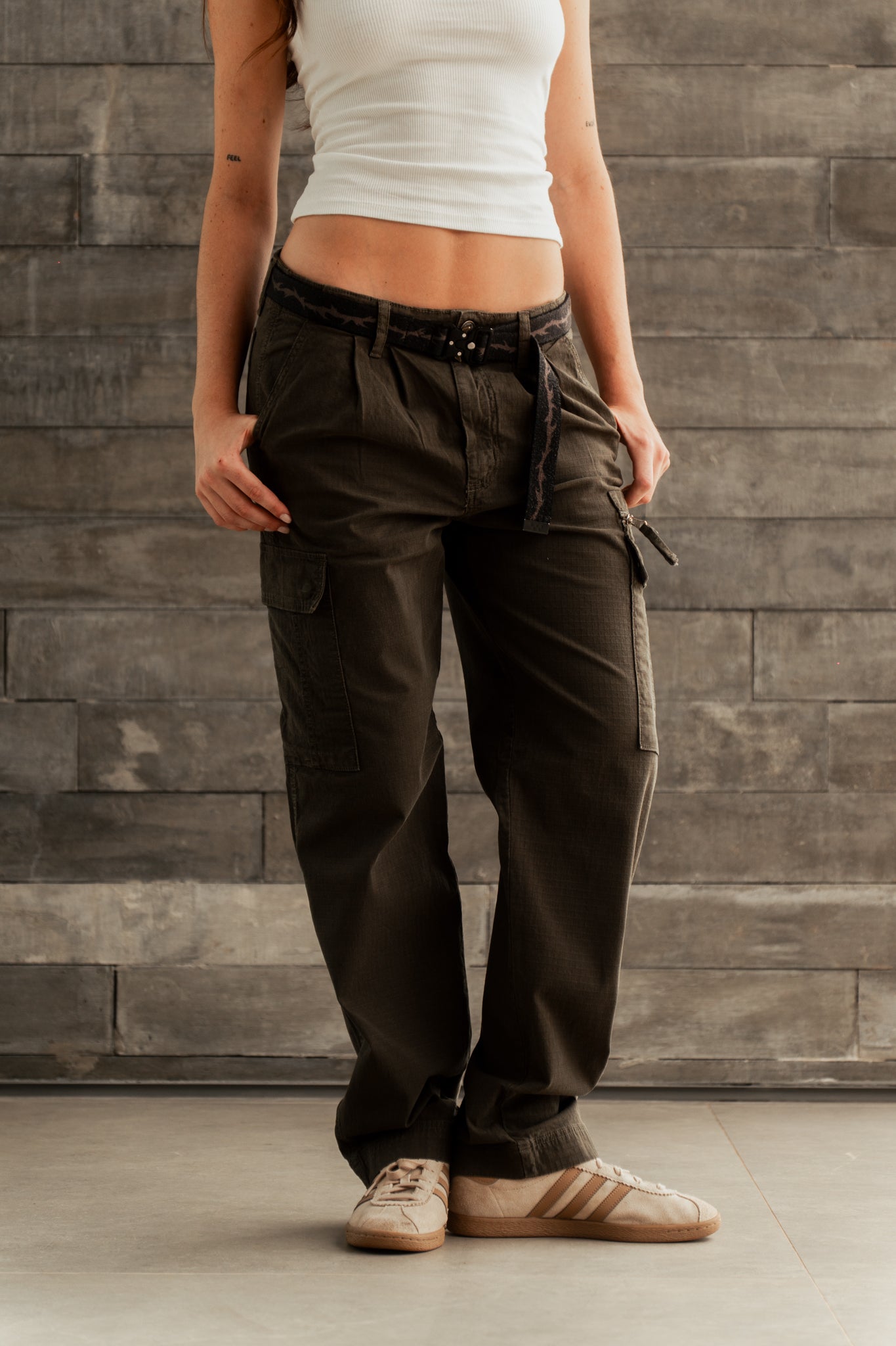 Calça IDK Social Work Oliva