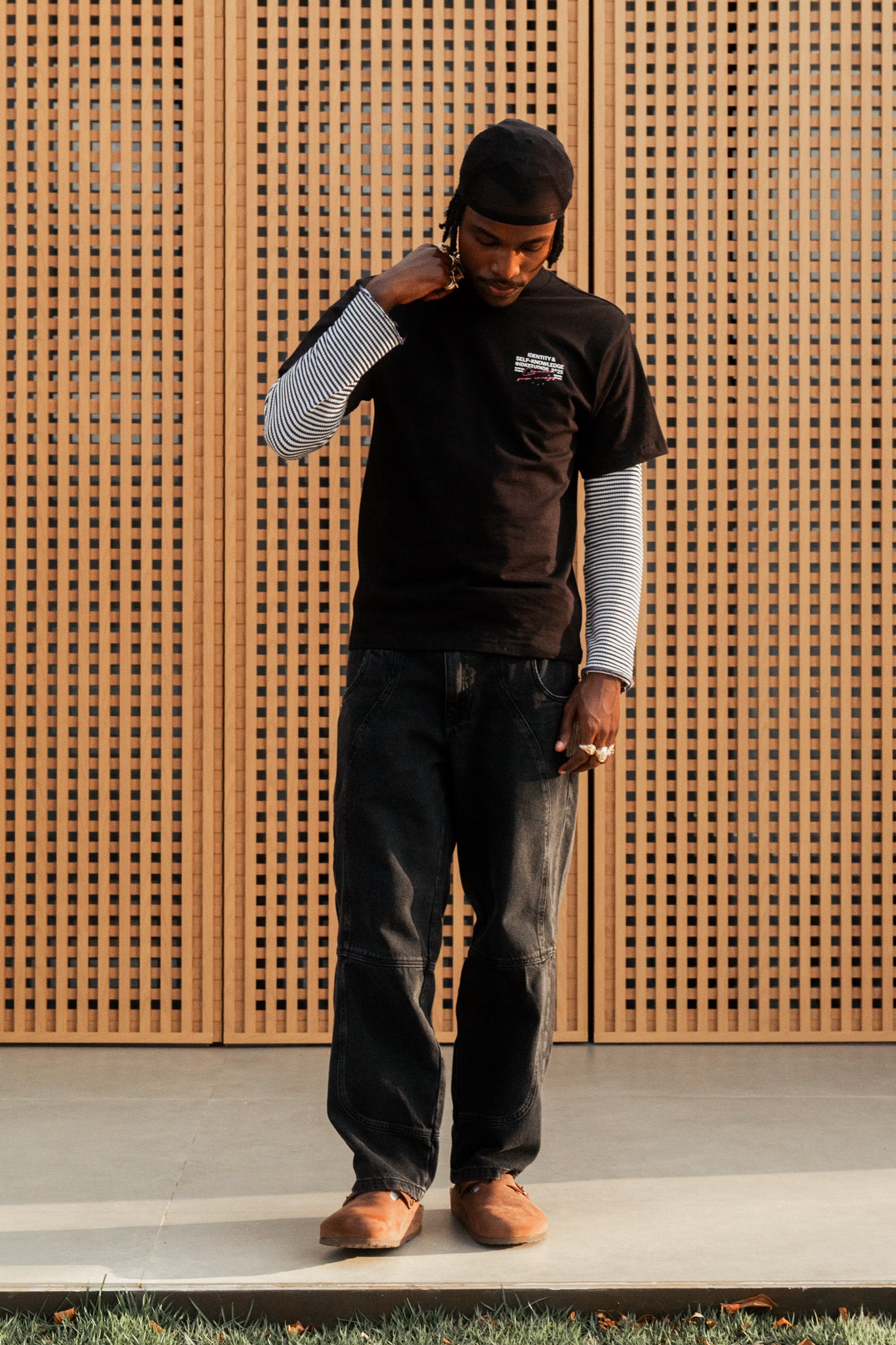 Camiseta IDK Shaped To Win Preta