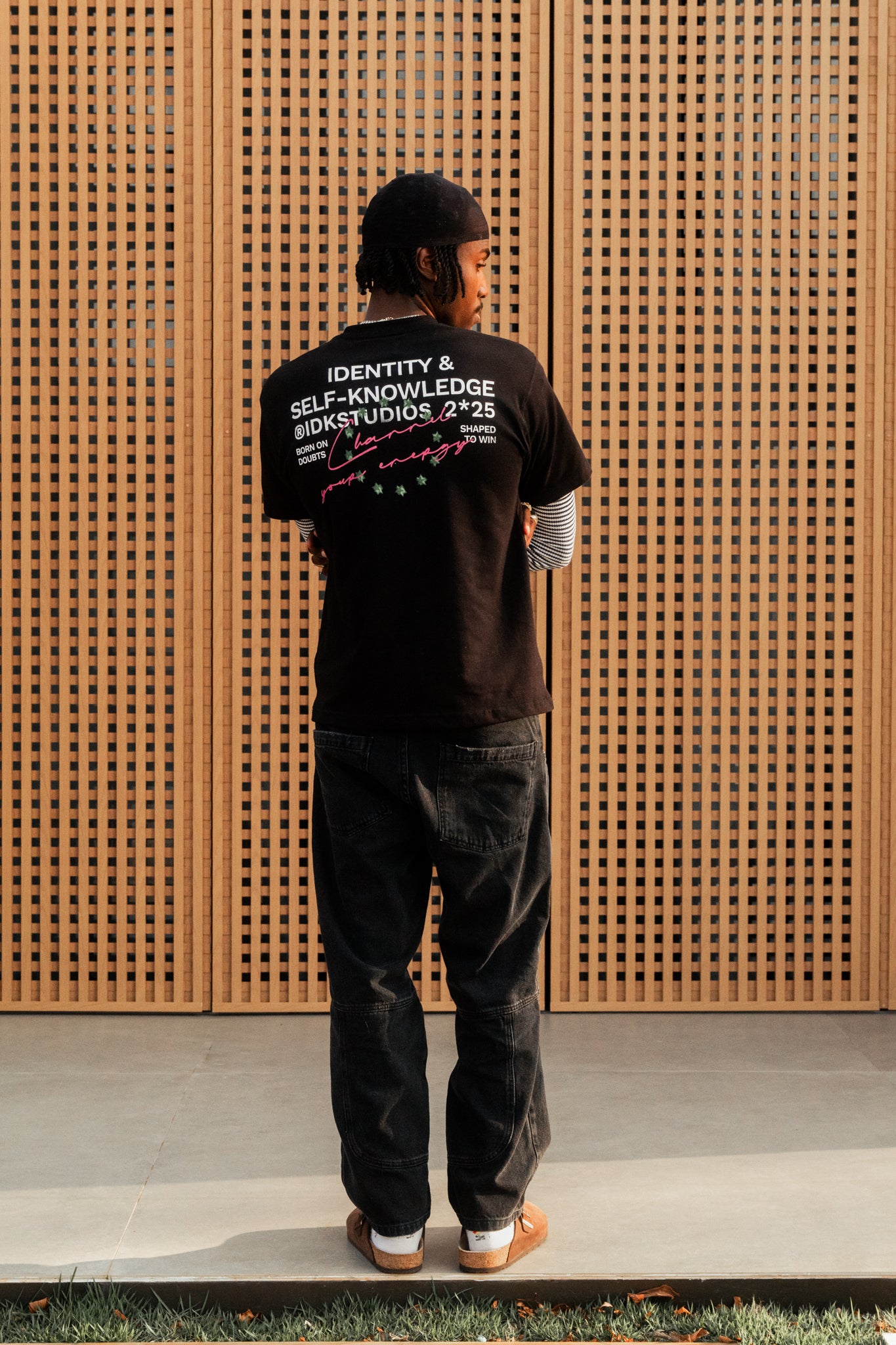 Camiseta IDK Shaped To Win Preta