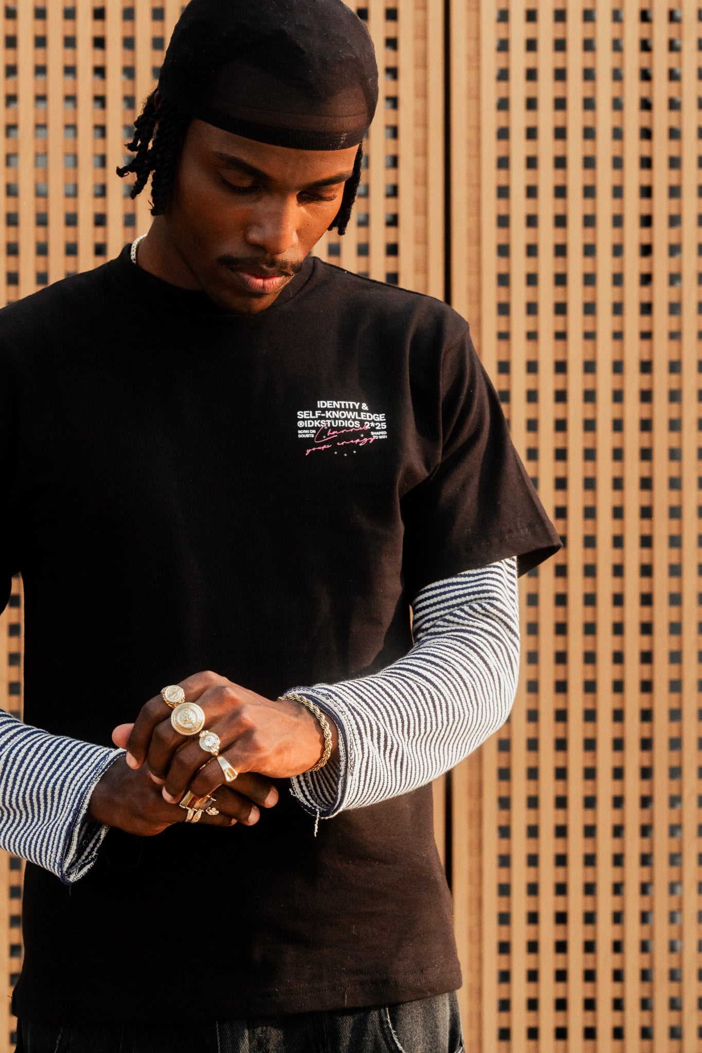 Camiseta IDK Shaped To Win Preta