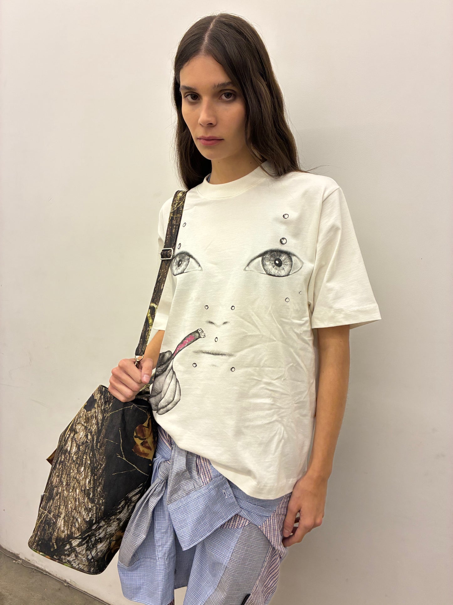 Camiseta Mad Enlatados Alien Bufa Branca