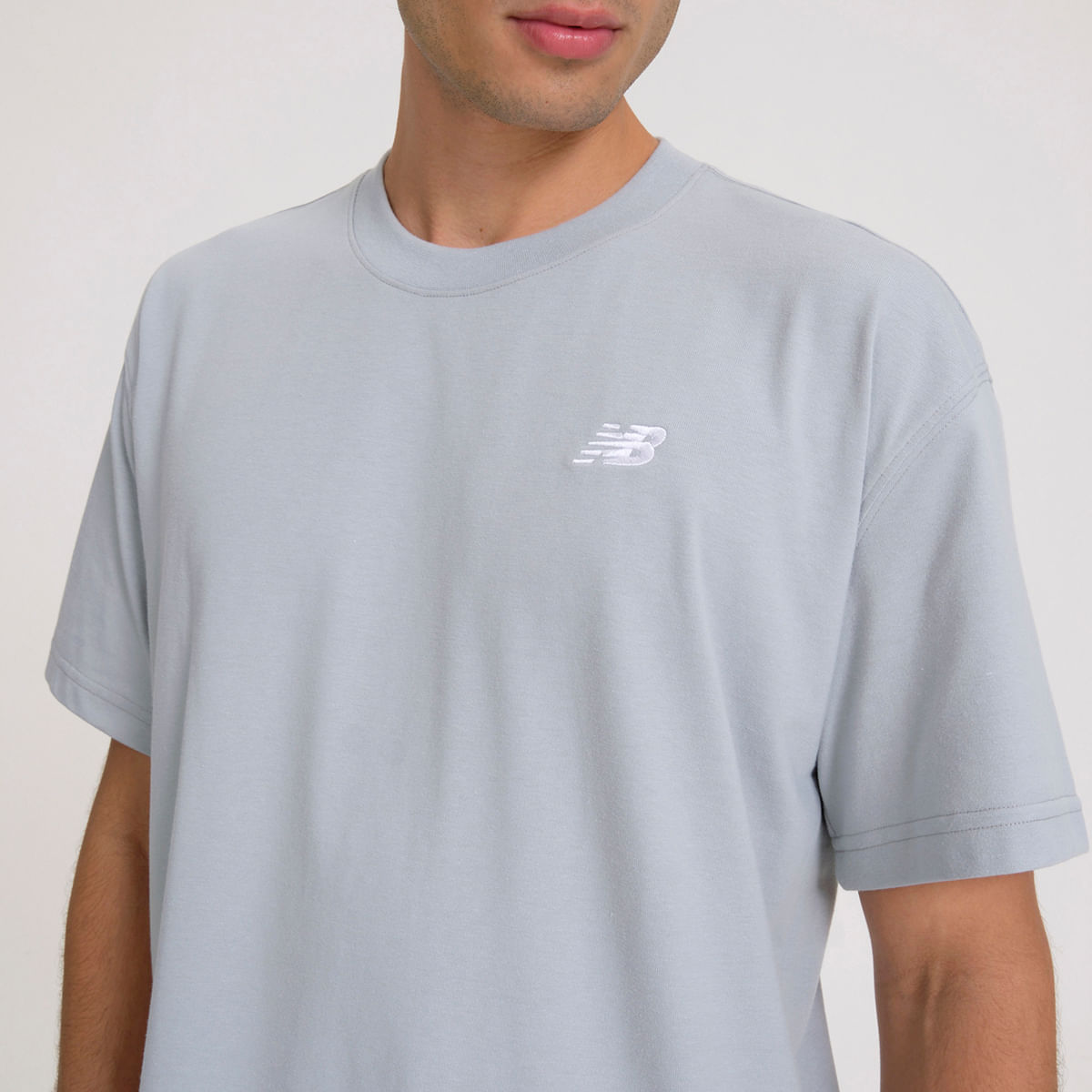 Camiseta New Balance Small Logo Masculino Cinza