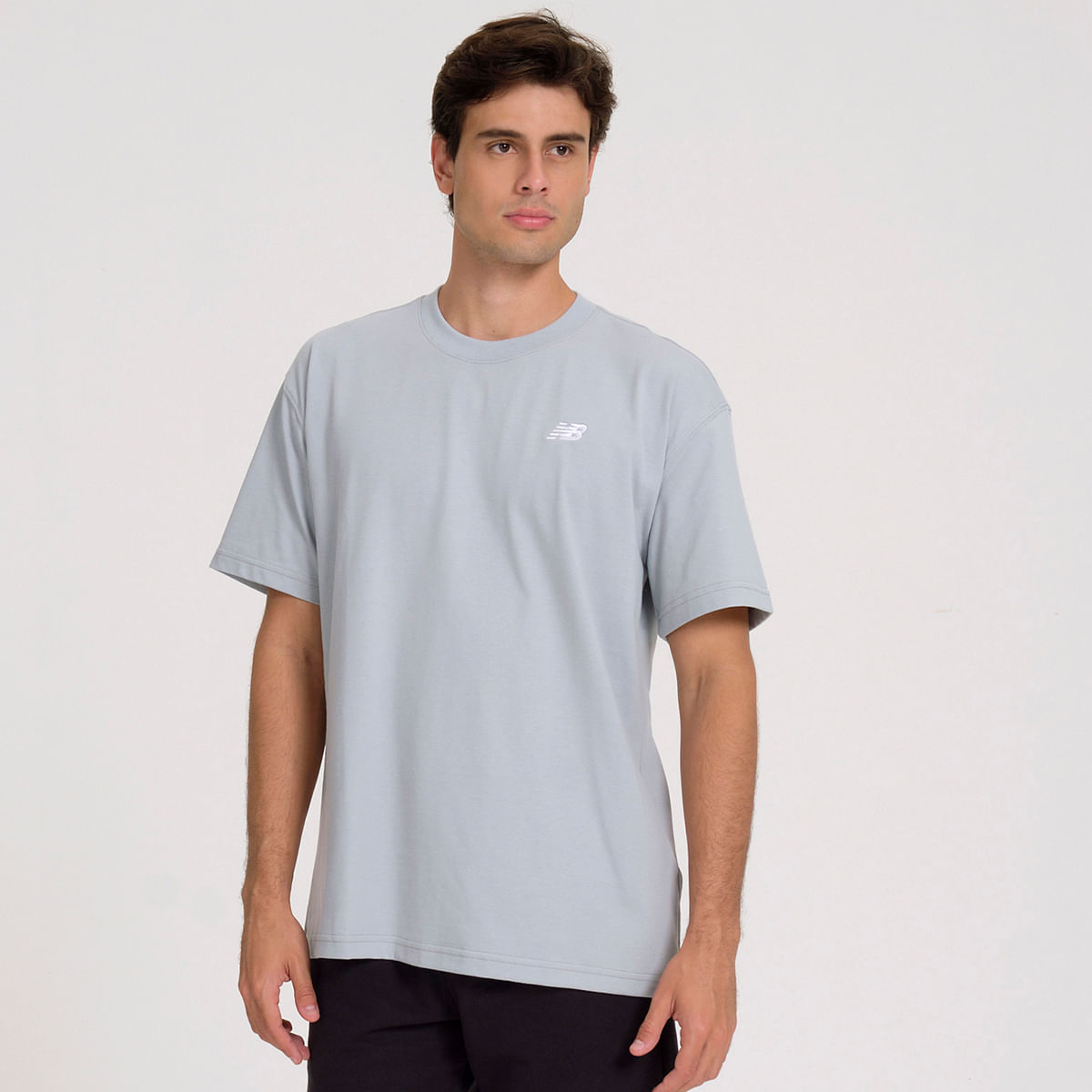 Camiseta New Balance Small Logo Masculino Cinza