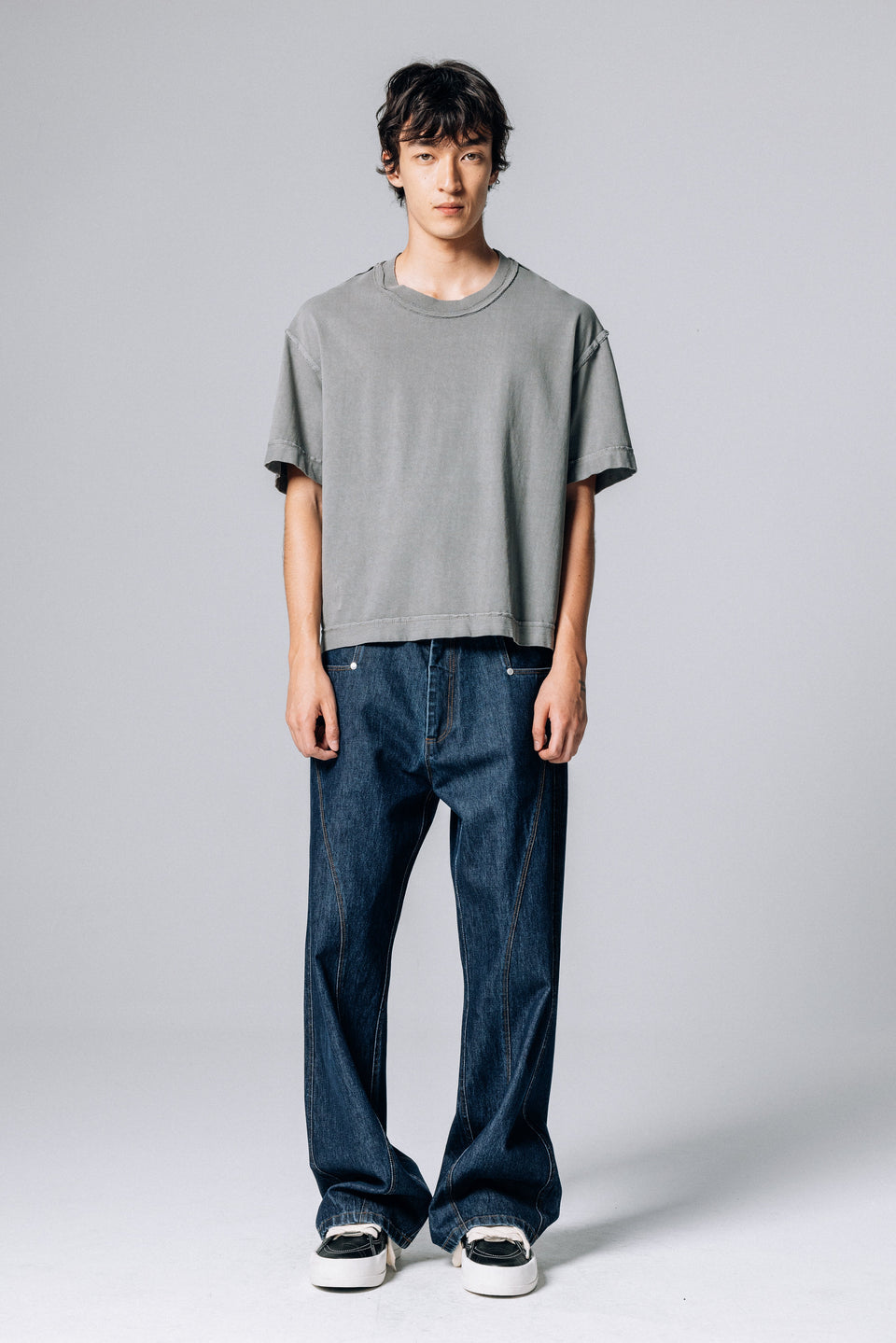 Camiseta Dupla Face Pace Pattern Cinza