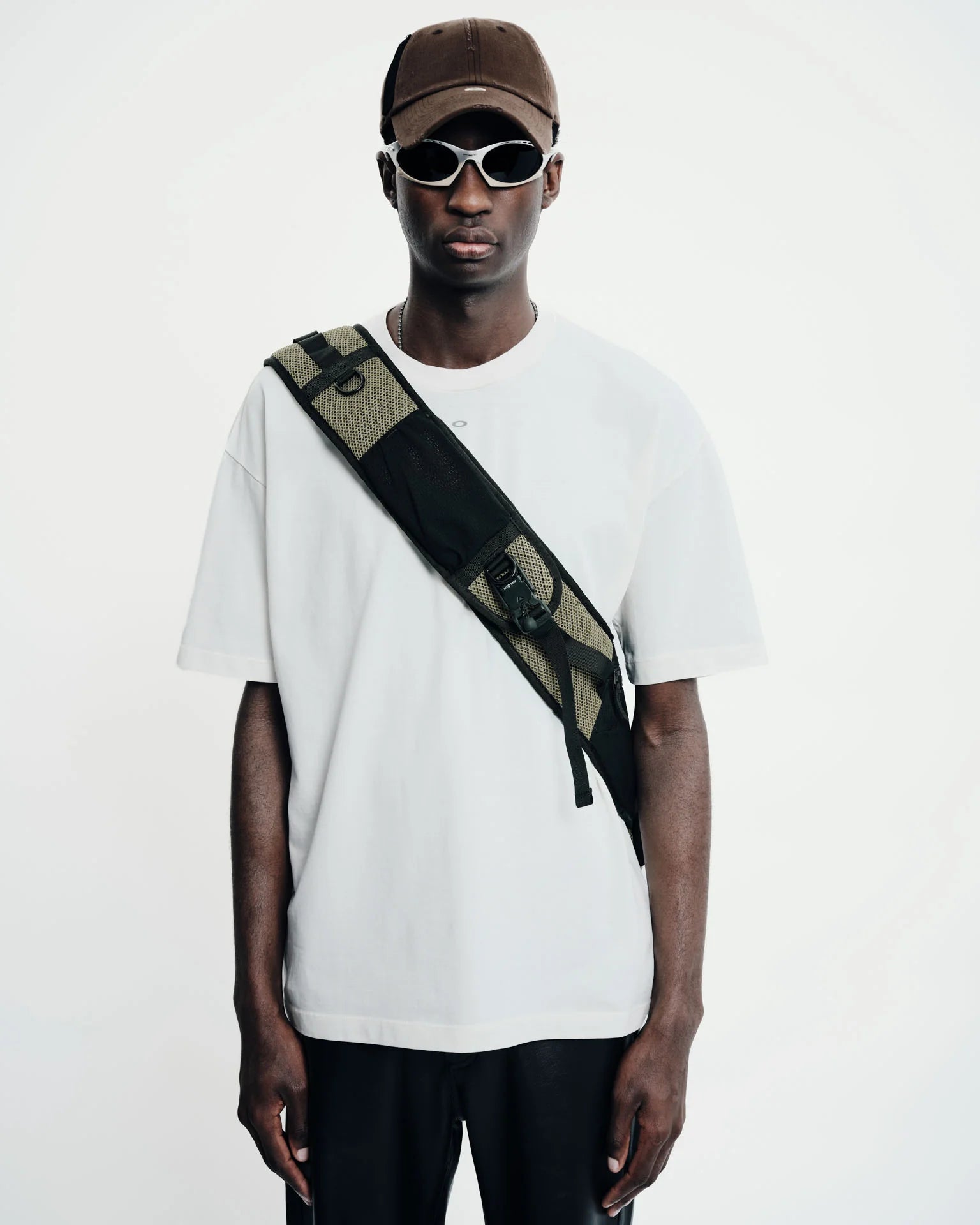 Mochila Oakley Latitude Sling Pack