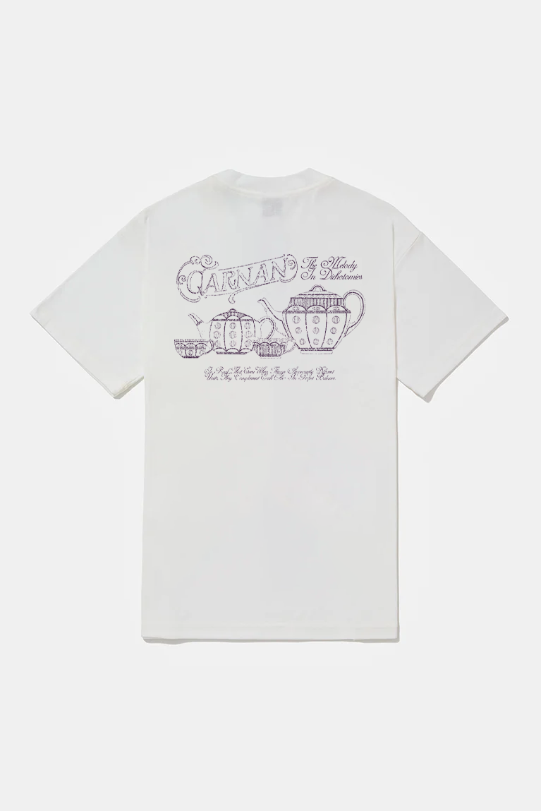 Camiseta Classic Carnan Tea Time Branca