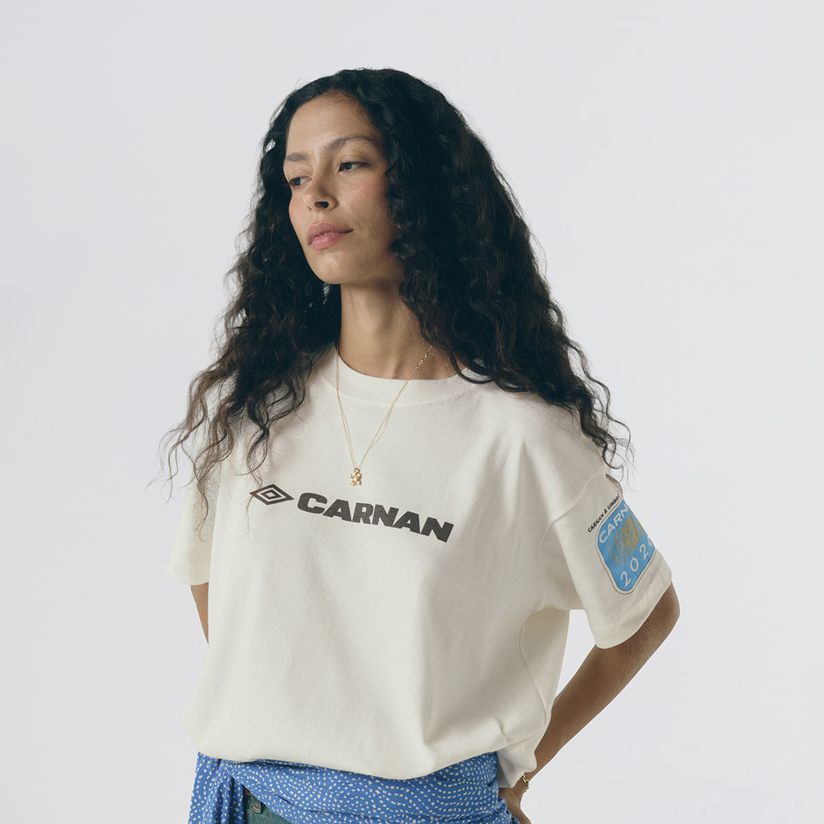 Camiseta Umbro x Carnan Branca