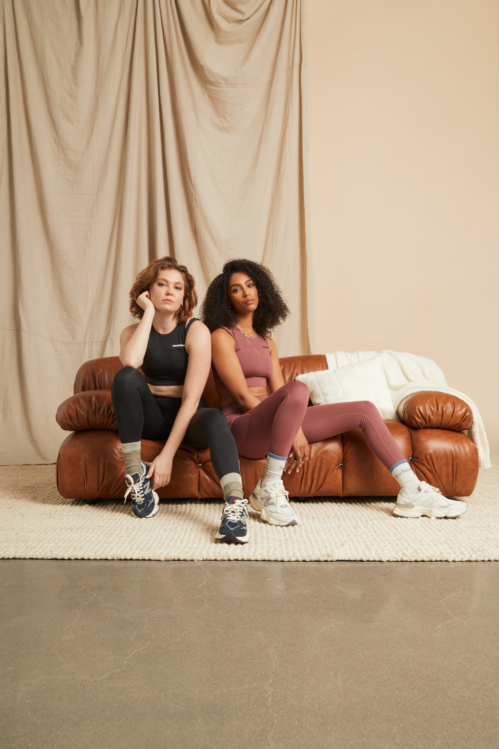 Tênis New Balance 9060 Unissex Branco e Prata