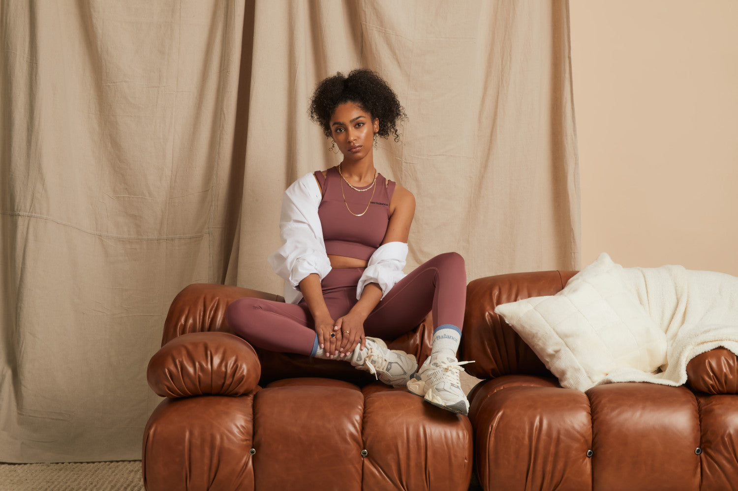 Tênis New Balance 9060 Unissex Branco e Prata