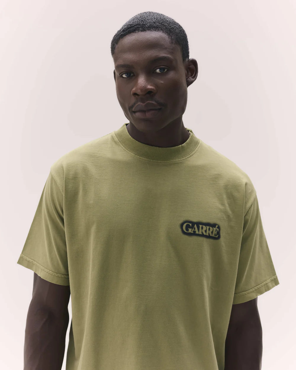 Camiseta Garré Disruptive Logo Militar Verde