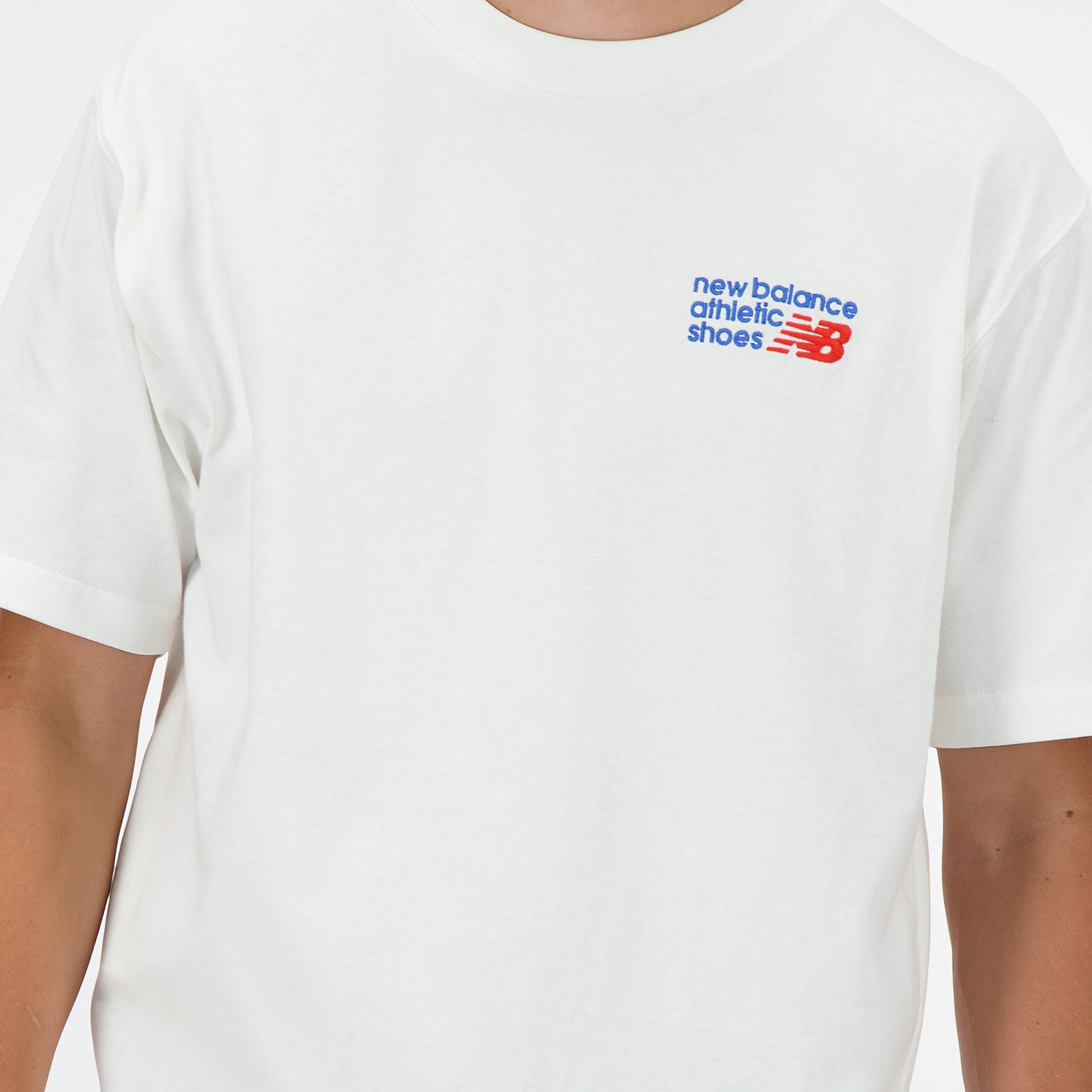 Camiseta New Balance Masculino Premium Logo Off White