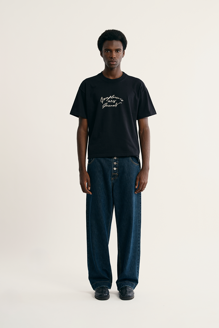 Camiseta Carnan Confluence Boxy Preta
