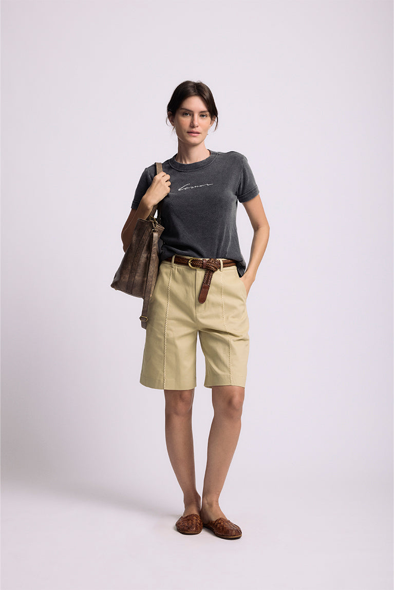 Camiseta Baby Tee Carnan Signature Preta